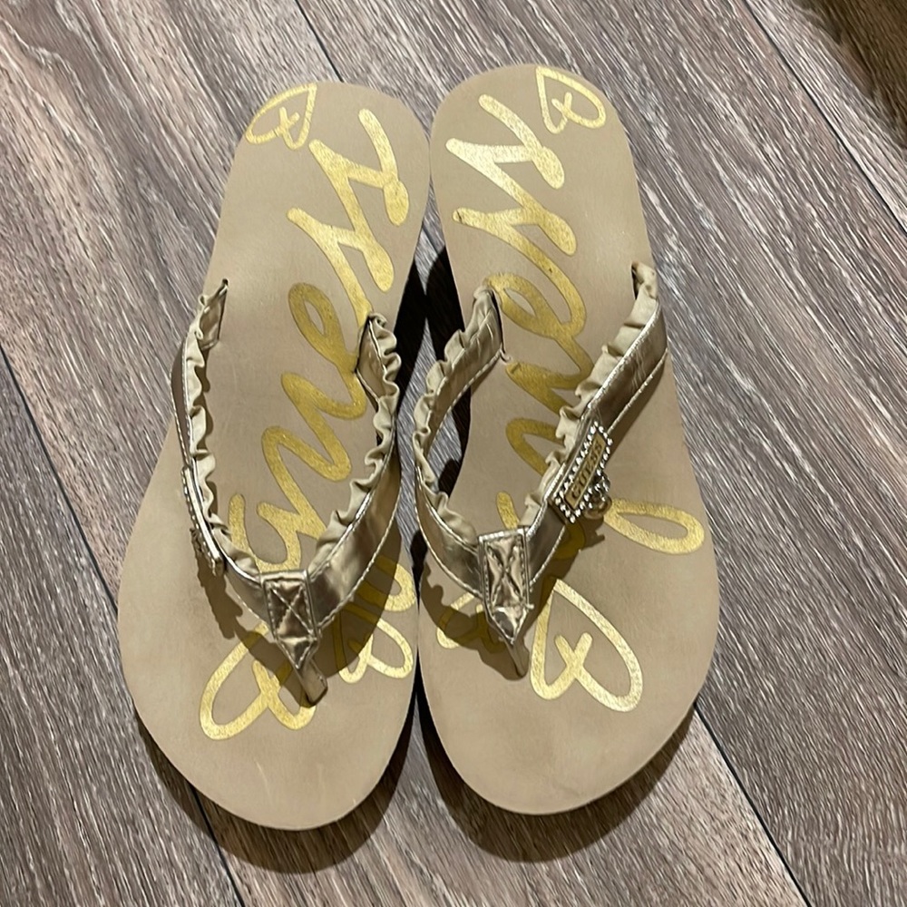 Guess Platform Flipflops. Size 8.5